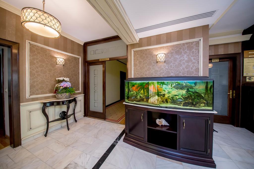 Best Western Central Hotel Arad Exterior foto