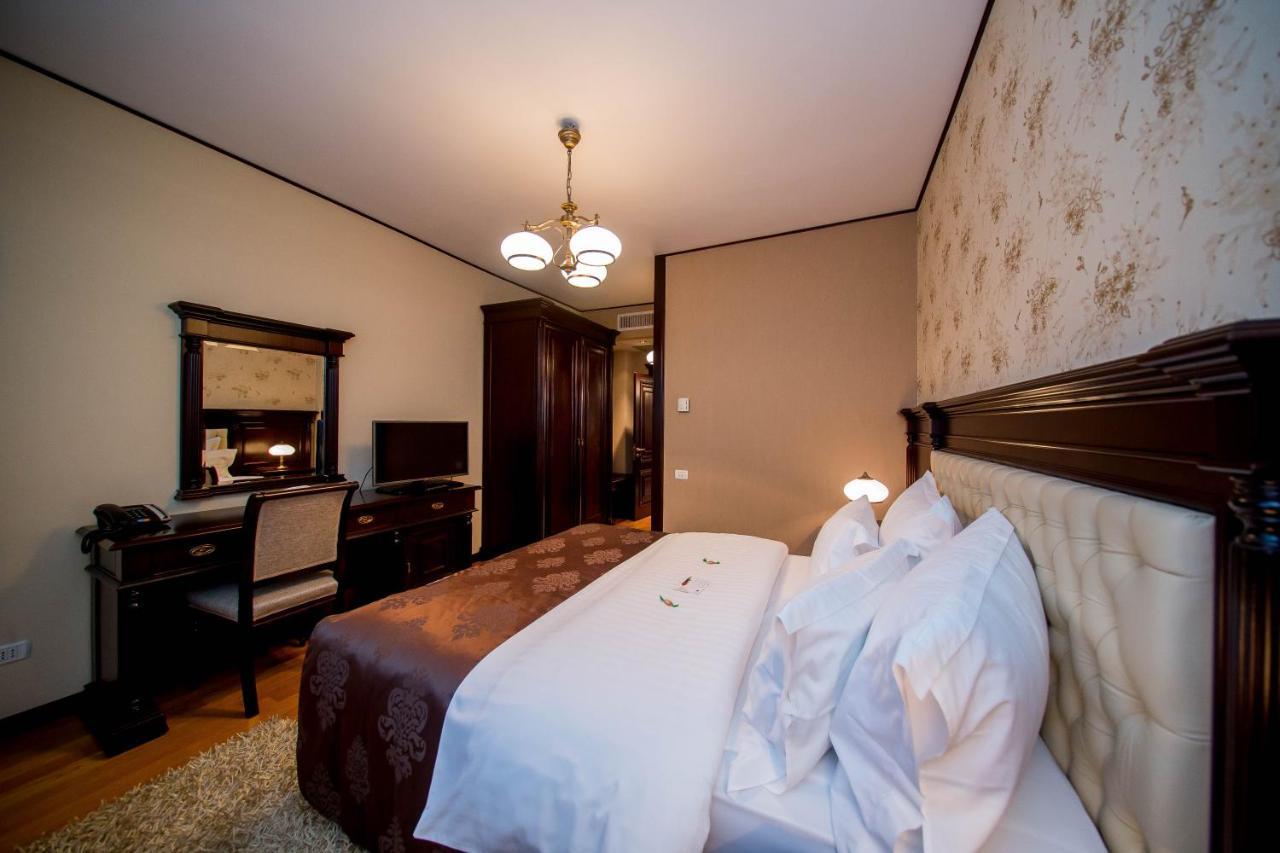 Best Western Central Hotel Arad Exterior foto